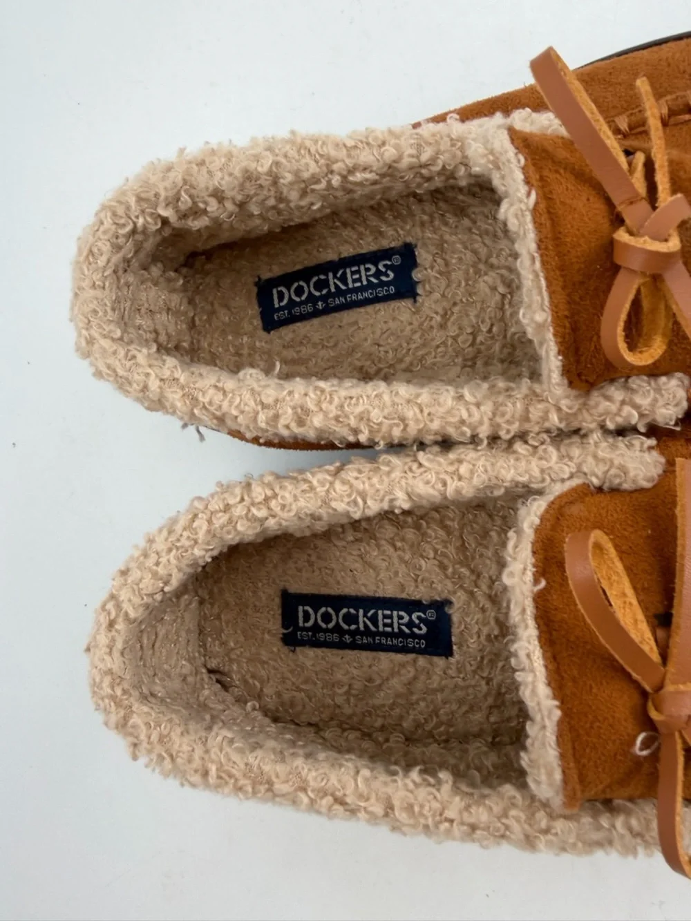Dockers Kids Brown Cozy -SZ 11-12- Sheepskin Lined Moccasins Slippers